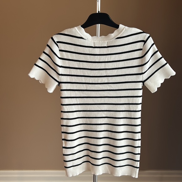 Karl Lagerfeld Paris Striped Ribbed Top - Picture 6 of 7